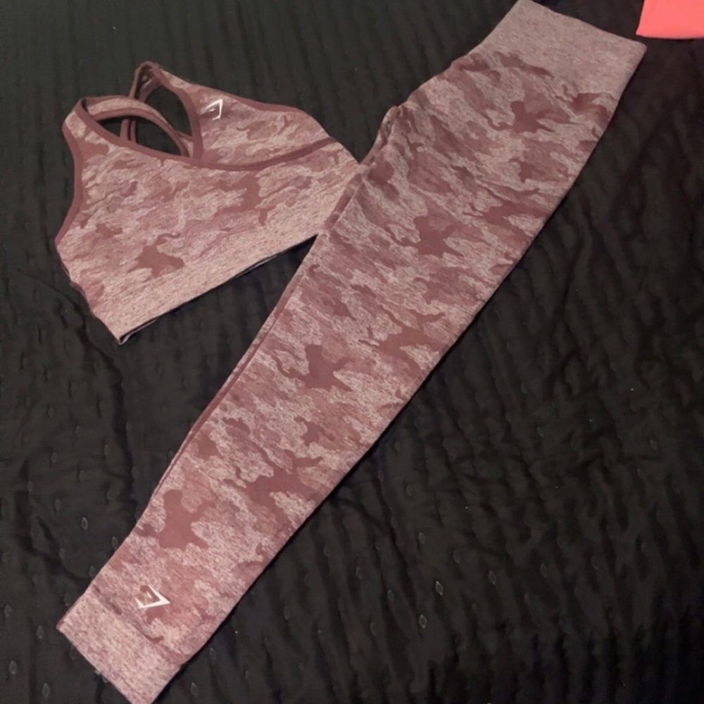 JUST THE LEGGINGS - Gymshark Leggings (brand new)